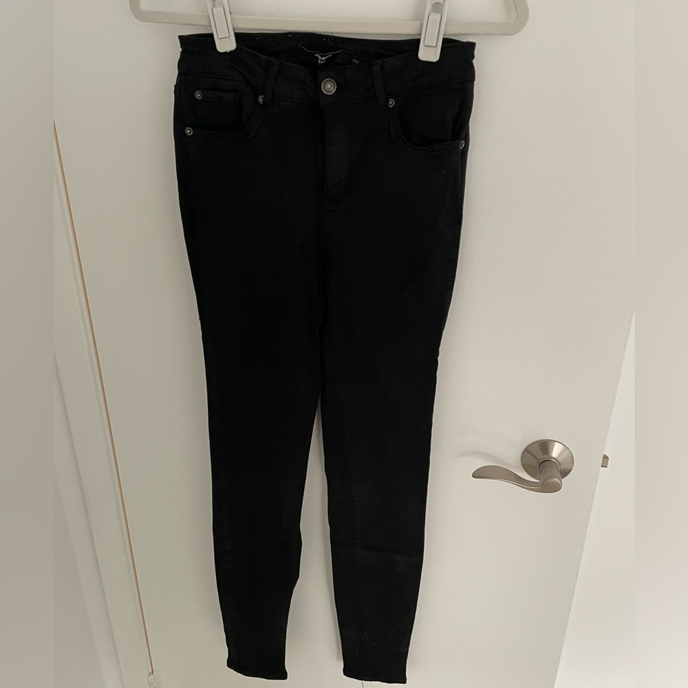 Vero Moda black skinny jeans, size medium/32